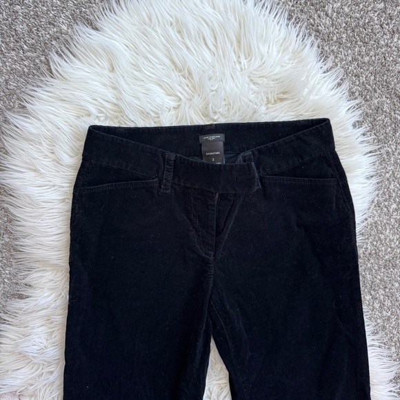 Ann Taylor Signature | Black Straight-Leg Corduroy Pants Size 2 - Picture 12 of 13